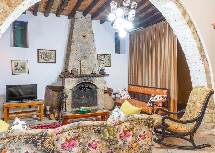 Prázdninový dům The Historical Cypriot House, Beautifully Renovated Traditional Stone House