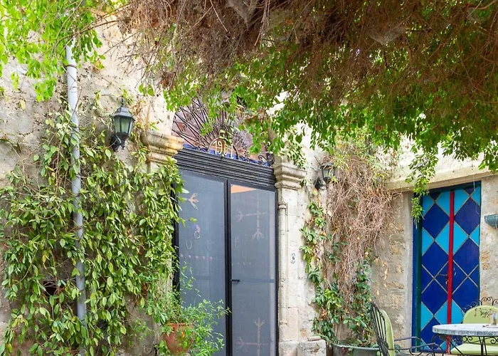בית נופש The Historical Cypriot House, Beautifully Renovated Traditional Stone House Agios Ioannis Malountas