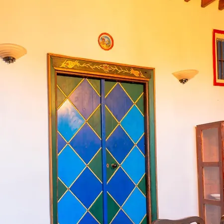Dom wakacyjny The Historical Cypriot House, Beautifully Renovated Traditional Stone House Agios Ioannis Malountas