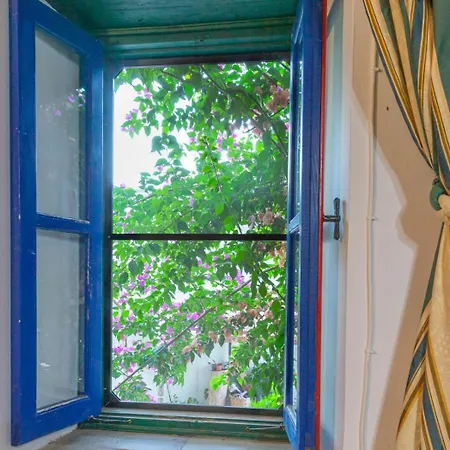 Dom wakacyjny The Historical Cypriot House, Beautifully Renovated Traditional Stone House