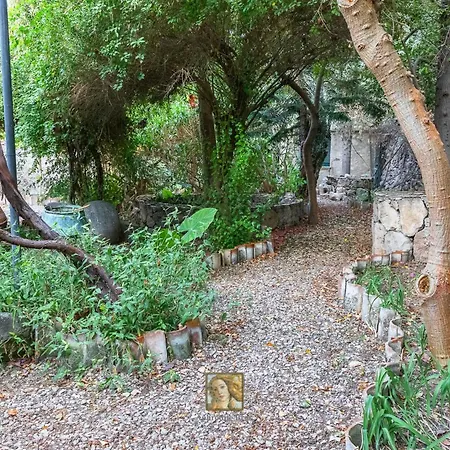 The Historical Cypriot House, Beautifully Renovated Traditional Stone House Nyaraló Agios Ioannis Malountas