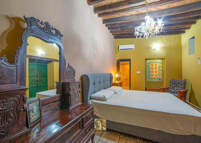 The Historical Cypriot House, Beautifully Renovated Traditional Stone House Dom wakacyjny Agios Ioannis Malountas