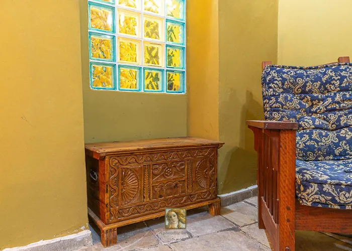 Dom wakacyjny The Historical Cypriot House, Beautifully Renovated Traditional Stone House *